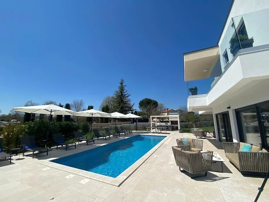 Villa Istria-Villa Frani-Large Pool-Parking Jehnici